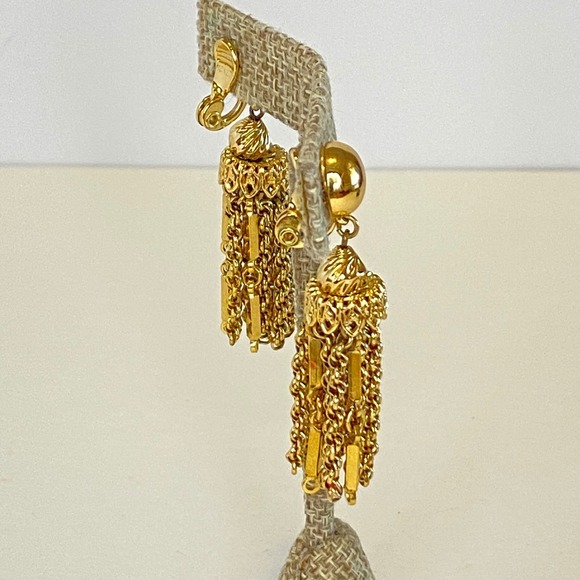 Monet Damita Gold Tone Tassel Clip On Earrings Vintage Filigree Drop 2 Inch - Picture 10 of 14